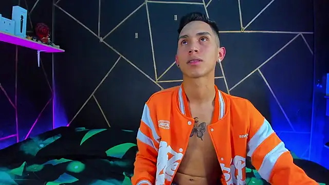 MillersKink online show from February 2025 04:40:02 AM