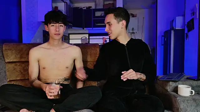 Snapshot of MillersKink chatting on March 2025 08:54:01 PM MillersKink online show from March 2025 08:54:01 PM