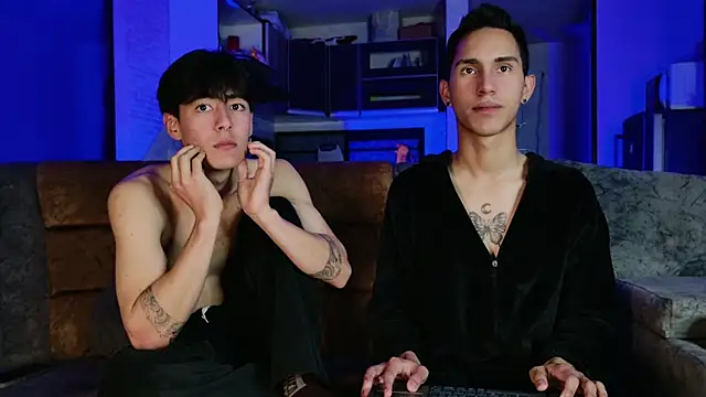 Snapshot of MillersKink chatting on March 2025 11:57:02 PM MillersKink online show from March 2025 11:57:02 PM