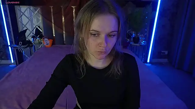 Snapshot of MaribelRiverr_ chatting on October 2025 06:39:02 AM MaribelRiverr online show from October 2025 06:39:02 AM