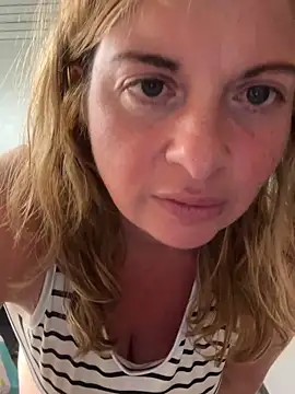 Snapshot of Lombada chatting on June 2026 11:41:01 PM Lombada online show from June 2026 11:41:01 PM