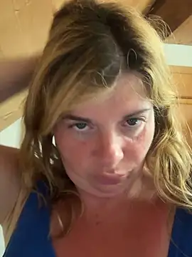 Snapshot of Lombada chatting on July 2026 04:14:02 AM Lombada online show from July 2026 04:14:02 AM