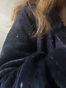 Snapshot of EvaRush chatting on December 2024 08:19:02 AM EvaRush online show from December 2024 08:19:02 AM