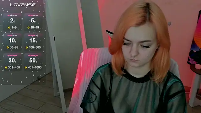 Fire Bestie online show from October 2025 01:11:02 PM