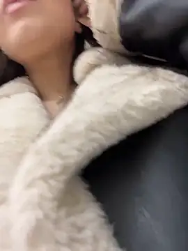 Chloe  Moon online show from December 2025 02:10:02 PM