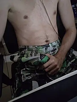 OliverWtdh online show from February 2026 06:36:02 PM