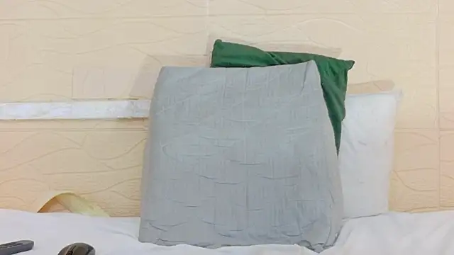 Chocolatte bar online show from March 2025 04:24:02 PM