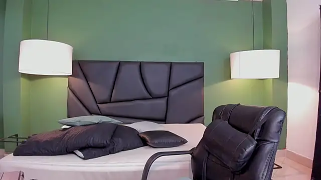 Snapshot of Matthew_Dixonn chatting on January 2025 11:29:01 PM Matthew Dixonn online show from January 2025 11:29:01 PM