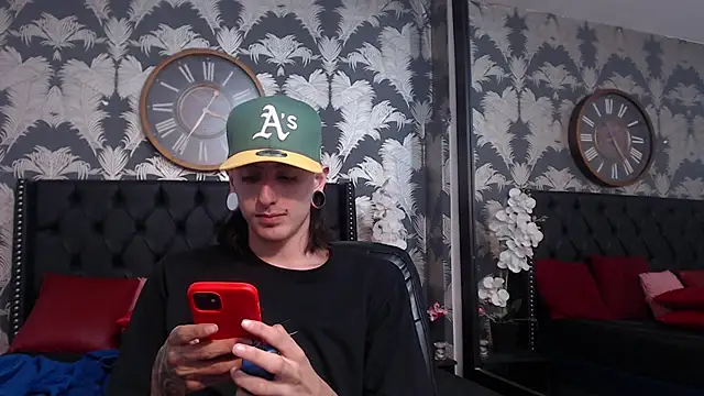 Snapshot of Matthew_Dixonn chatting on January 2025 11:46:01 PM Matthew Dixonn online show from January 2025 11:46:01 PM