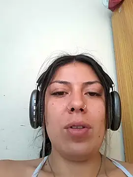 Sweel Leyva18 online show from September 2025 12:41:01 PM
