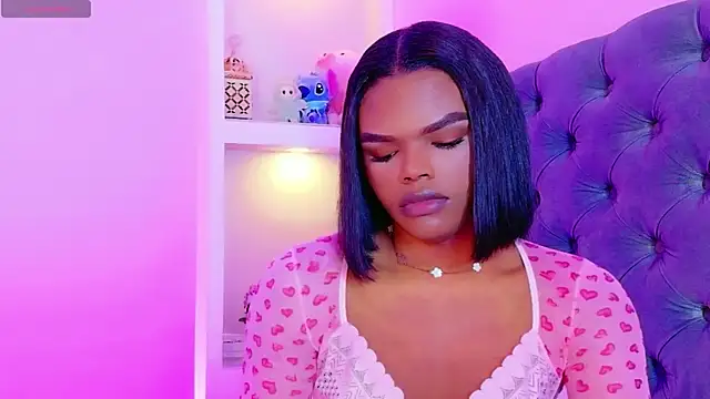 CamiEstrada online show from November 2025 06:19:02 PM