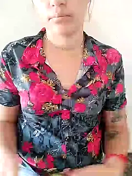 Snapshot of Scarlett-Leh chatting on February 2025 01:00:02 PM Scarlett-Leh online show from February 2025 01:00:02 PM