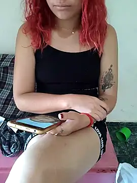 Snapshot of Scarlett-Leh chatting on February 2025 12:22:01 PM Scarlett-Leh online show from February 2025 12:22:01 PM