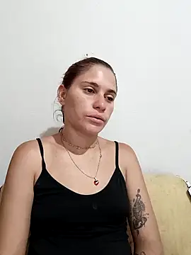 Snapshot of Scarlett-Leh chatting on March 2025 04:47:02 AM Scarlett-Leh online show from March 2025 04:47:02 AM