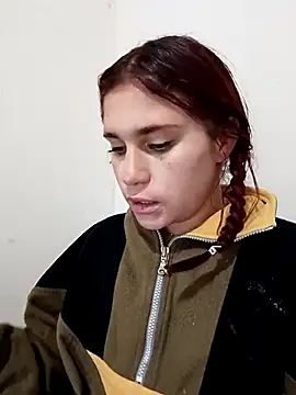 Snapshot of Scarlett-Leh chatting on March 2025 02:51:01 AM Scarlett-Leh online show from March 2025 02:51:01 AM