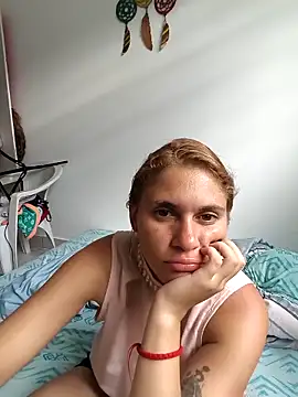 Snapshot of Scarlett-Leh chatting on December 2025 07:51:01 PM Scarlett-Leh online show from December 2025 07:51:01 PM