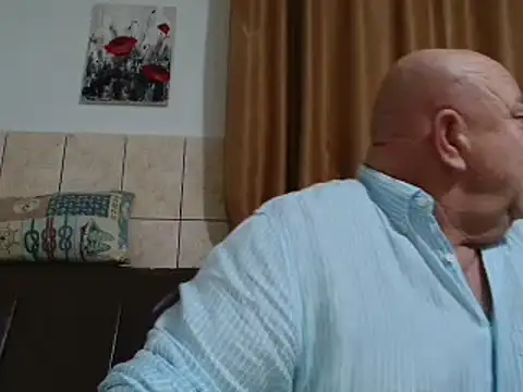 Snapshot of fullballs6 chatting on December 2024 02:01:02 AM fullballs6 online show from December 2024 02:01:02 AM