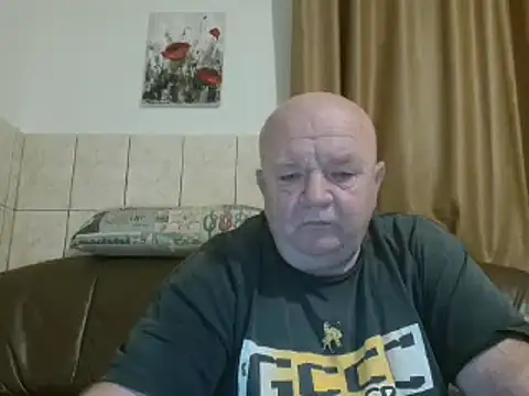 Snapshot of fullballs6 chatting on February 2025 02:39:01 AM fullballs6 online show from February 2025 02:39:01 AM