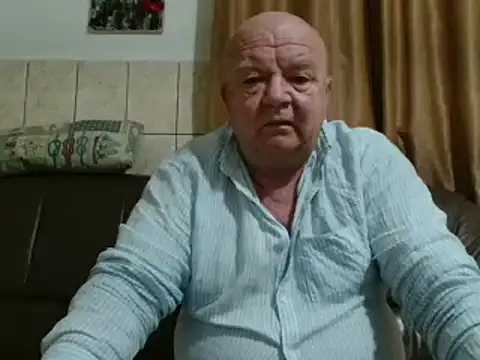 Snapshot of fullballs6 chatting on February 2025 03:04:01 AM fullballs6 online show from February 2025 03:04:01 AM