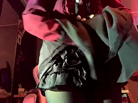 space g1rl online show from November 2025 07:47:01 PM