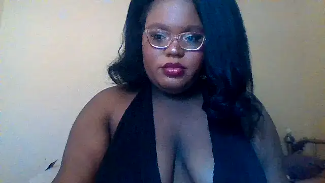 Snapshot of Thiccxox chatting on April 2026 01:11:01 PM Thiccxox online show from April 2026 01:11:01 PM