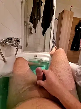 chriscross3771 online show from October 2025 06:05:02 PM