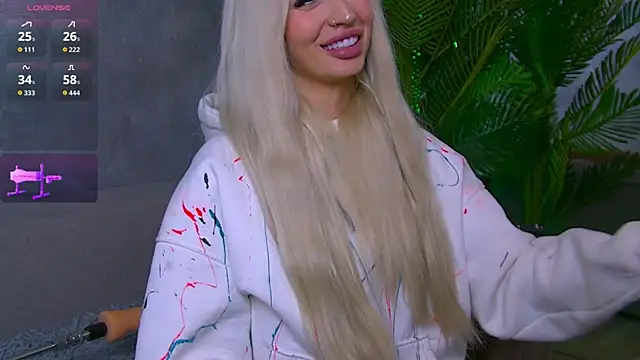 Snapshot of BambiAndAyline chatting on September 2025 03:11:02 AM BambiAndAyline online show from September 2025 03:11:02 AM