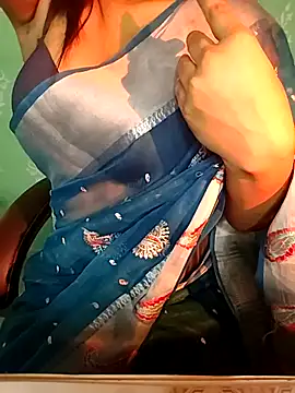 QueenOfHeart 07 online show from December 2025 07:53:02 PM