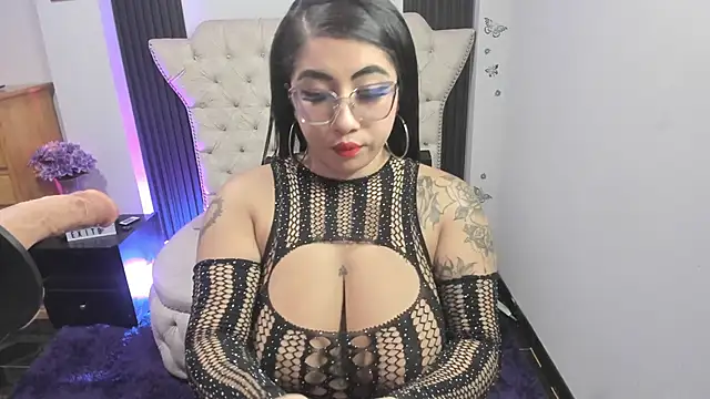 Sexy cristall  online show from December 2025 01:55:02 AM