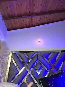 LylaLee111 online show from March 2025 04:22:01 PM