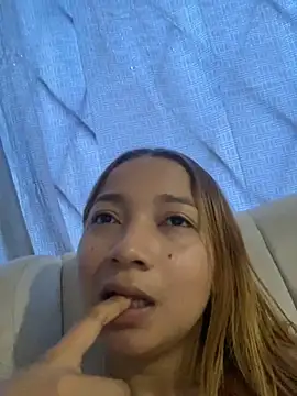 queen angelique online show from December 2024 10:08:02 PM