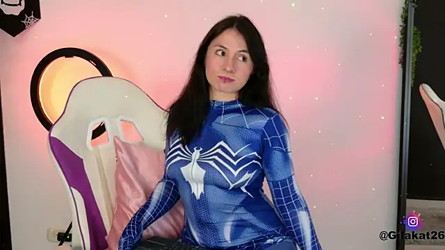 Snapshot of GilaKat chatting on November 2025 04:57:01 AM GilaKat online show from November 2025 04:57:01 AM