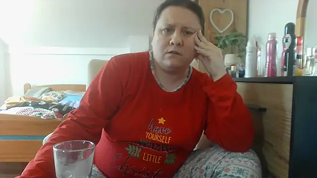 Snapshot of ReifeVenna chatting on March 2025 10:44:02 AM ReifeVenna online show from March 2025 10:44:02 AM