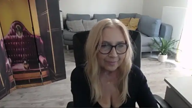 sofia xkiss online show from March 2026 02:33:01 PM