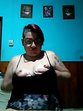 Snapshot of valkiria_08 chatting on December 2024 03:43:01 AM valkiria 08 online show from December 2024 03:43:01 AM