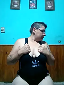 Snapshot of valkiria_08 chatting on February 2025 09:23:01 AM valkiria 08 online show from February 2025 09:23:01 AM