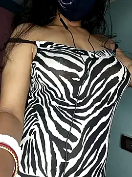 Snapshot of wild_bong_queen chatting on December 2024 05:37:01 PM wild bong queen online show from December 2024 05:37:01 PM