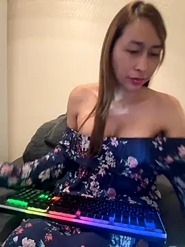 Snapshot of cieloadriano2024 chatting on September 2025 12:18:02 PM cieloadriano2024 online show from September 2025 12:18:02 PM