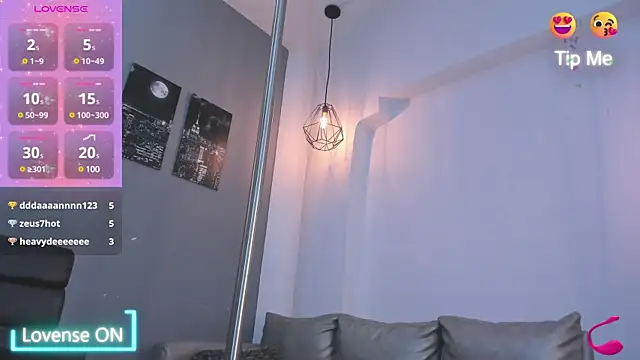 Snapshot of abril_ricci chatting on January 2025 06:44:02 AM abril ricci online show from January 2025 06:44:02 AM