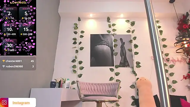 Snapshot of abril_ricci chatting on February 2025 06:15:02 AM abril ricci online show from February 2025 06:15:02 AM