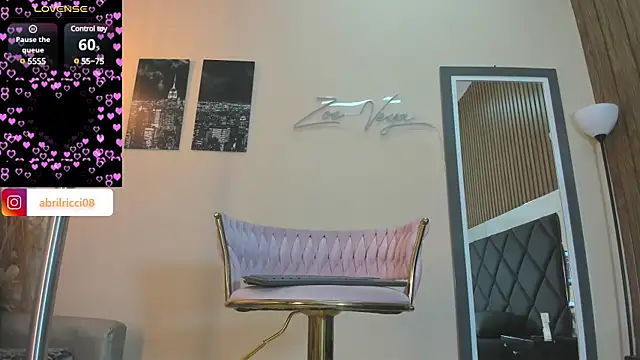 Snapshot of abril_ricci chatting on March 2025 04:03:01 AM abril ricci online show from March 2025 04:03:01 AM