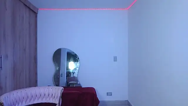 Snapshot of abril_ricci chatting on September 2025 04:05:02 AM abril ricci online show from September 2025 04:05:02 AM