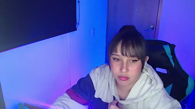 Skarlet Adams28 online show from April 2026 02:51:02 AM