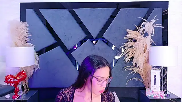 Snapshot of KylieWhite chatting on September 2025 02:33:02 PM KylieWhite online show from September 2025 02:33:02 PM