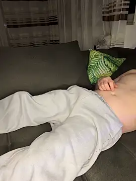 w12er online show from April 2026 07:15:01 PM