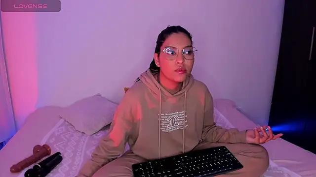 AnneteLynch online show from March 2026 11:12:02 PM