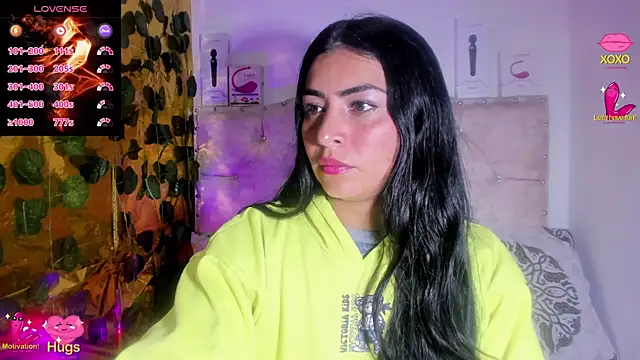 Snapshot of cristalconnorr chatting on October 2025 04:25:02 PM cristalconnorr online show from October 2025 04:25:02 PM