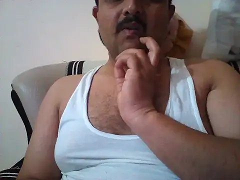 Snapshot of Akhil3290 chatting on April 2026 05:32:02 PM Akhil3290 online show from April 2026 05:32:02 PM