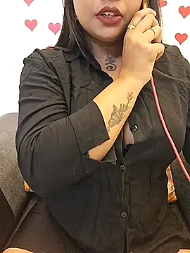 Snapshot of Sexy_Anika-for_you chatting on November 2025 06:02:02 AM Sexy Anika-for you online show from November 2025 06:02:02 AM