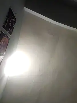 Davlupweed93 online show from November 2025 02:22:01 AM